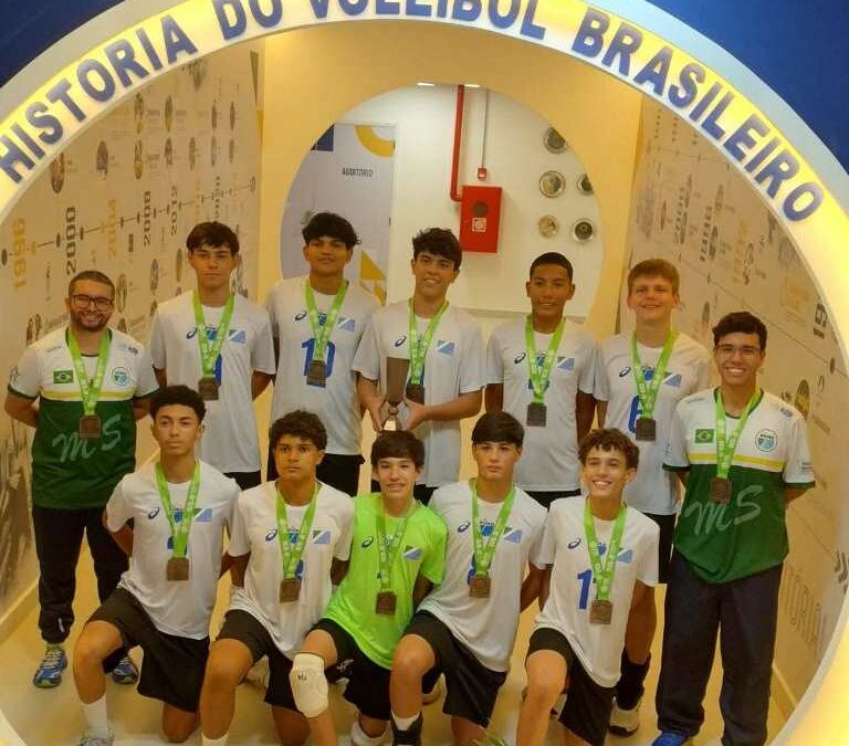 MS conquista bronze no Brasileiro Sub-16 de Vôlei e atleta de Bela Vista será recebido com carreata