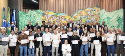 Câmara de Ponta Porã homenageia profissionais da comunicação em sessão solene