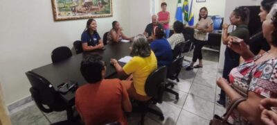 Membros do Projeto SCFV +60 de Caracol surpreendem Prefeito Municipal com cantata
