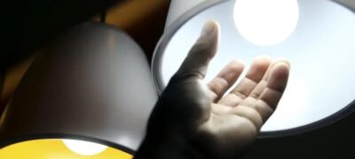 Aneel aprova R$ 5,5 bi para reduzir conta de luz em 22 distribuidoras