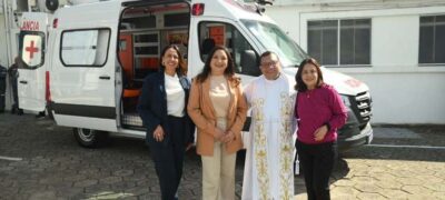 Centro Médico Padre Pio recebe doação de UTI móvel 