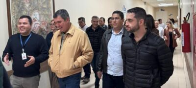 Governador Eduardo Riedel vistoria obras da nova UTI Neonatal do Hospital Cassems de Corumbá