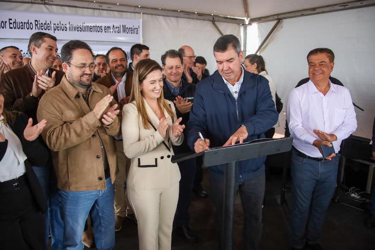 Governo promove obras de infraestrutura urbana para transformar realidade de Aral Moreira