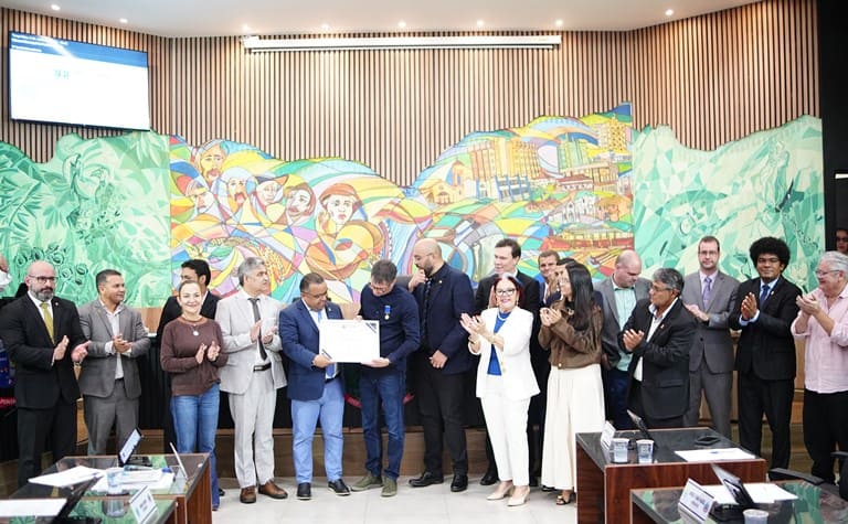 Câmara de Ponta Porã concede honraria ao Superintendente da Receita Federal