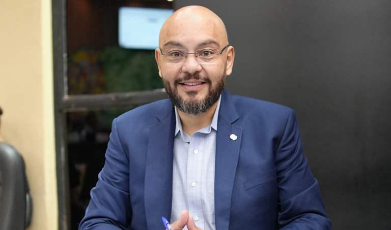 Agnaldo Pereira Lima pede recapeamento asfáltico na Vila Áurea e Monte Líbano