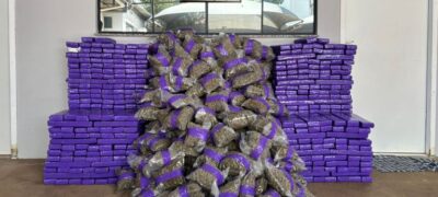 DOF recupera picape furtada e carregada com quase 700 quilos de drogas