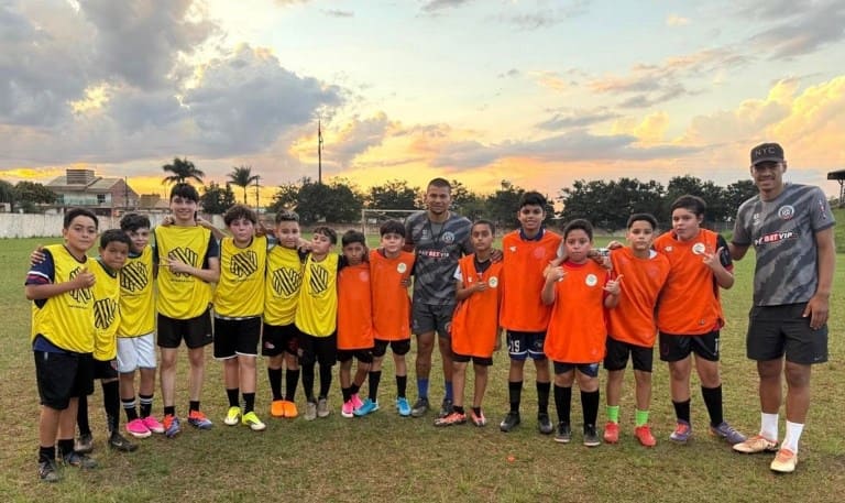 Ponta Porã S.E. representa fronteira no Festival sul-mato-grossense de futebol sub-11