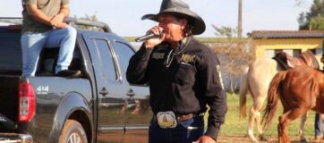 Com “Alma de Peão”, Toninho Boiadeiro emociona o público há 17 anos no Desfile Country