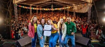 Cultura e Economia: Arraiá de Antônio João Reúne Recorde de Público na Praça Central