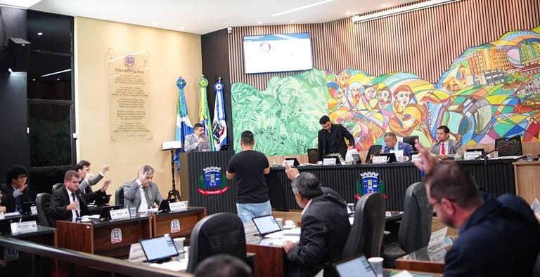 Câmara de Ponta Porã abre espaço ao diálogo para o Senado, mas maioria dos vereadores não tem segundo voto