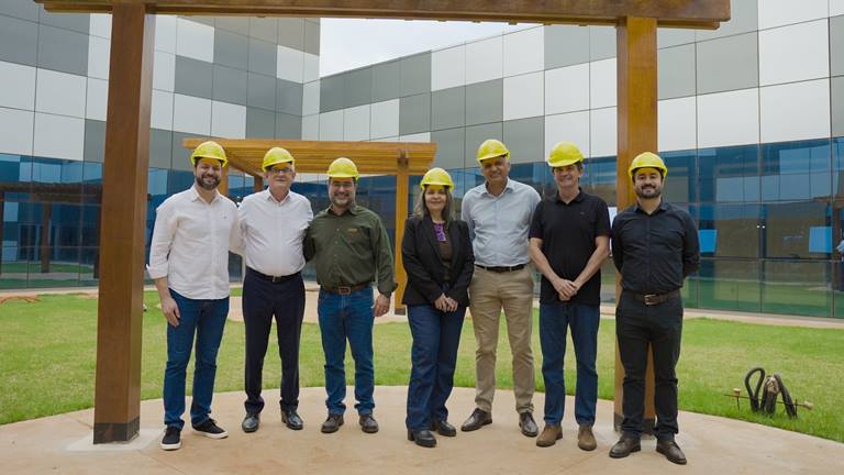 Presidente da SicrediPar visita Sicredi Centro-Sul MS/BA e acompanha projetos de impacto regional