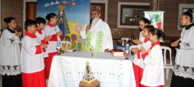 Fé e devoção a Nossa Senhora Aparecida marcam celebração na Chácara São Patrício, em Bela Vista