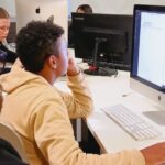 Apaixonado por desenhos, estudante descobre profissão e realiza sonho em curso técnico na rede estadual de ensino