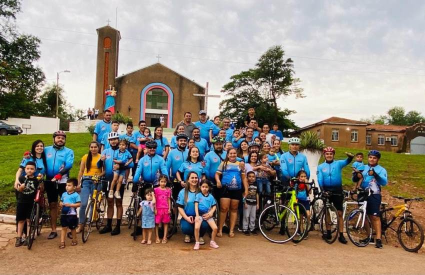 Fé sobre duas rodas: ciclistas de Bella Vista Norte se preparam para peregrinação de 445 km até Caacupé
