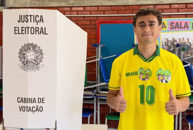 Nikolas Ferreira se torna o deputado federal mais votado da história do Brasil
