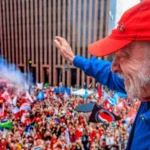 Lula é reeleito para quarto mandato como presidente do Brasil