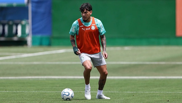 Gómez destaca fome por títulos do Palmeiras antes de semifinal contra o Fluminense