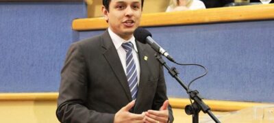 Elizeu Dionizio encerra semana legislativa com dois projetos aprovados e 67 indicações